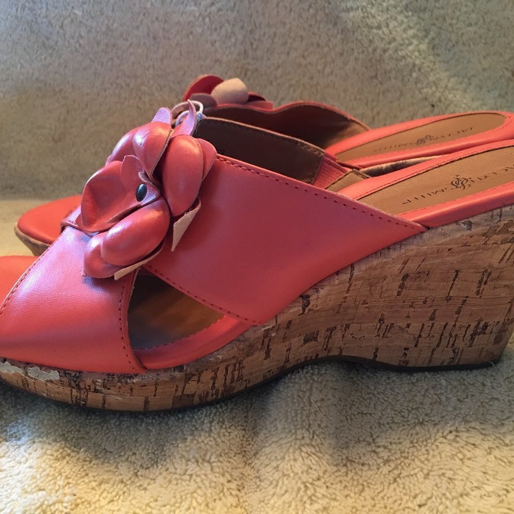 Pink Floral Leather Wedge Heel 7M - Picture 3 of 6